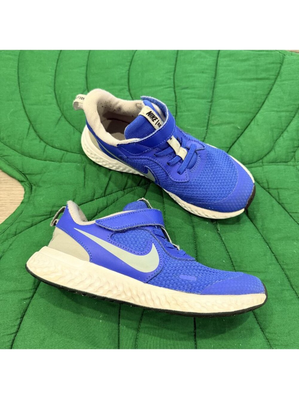 Nike Youth 2 Revolution 5 Royal Blue Big Kids Sneakers Shoes